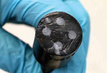 Female connector greased for wet-mate